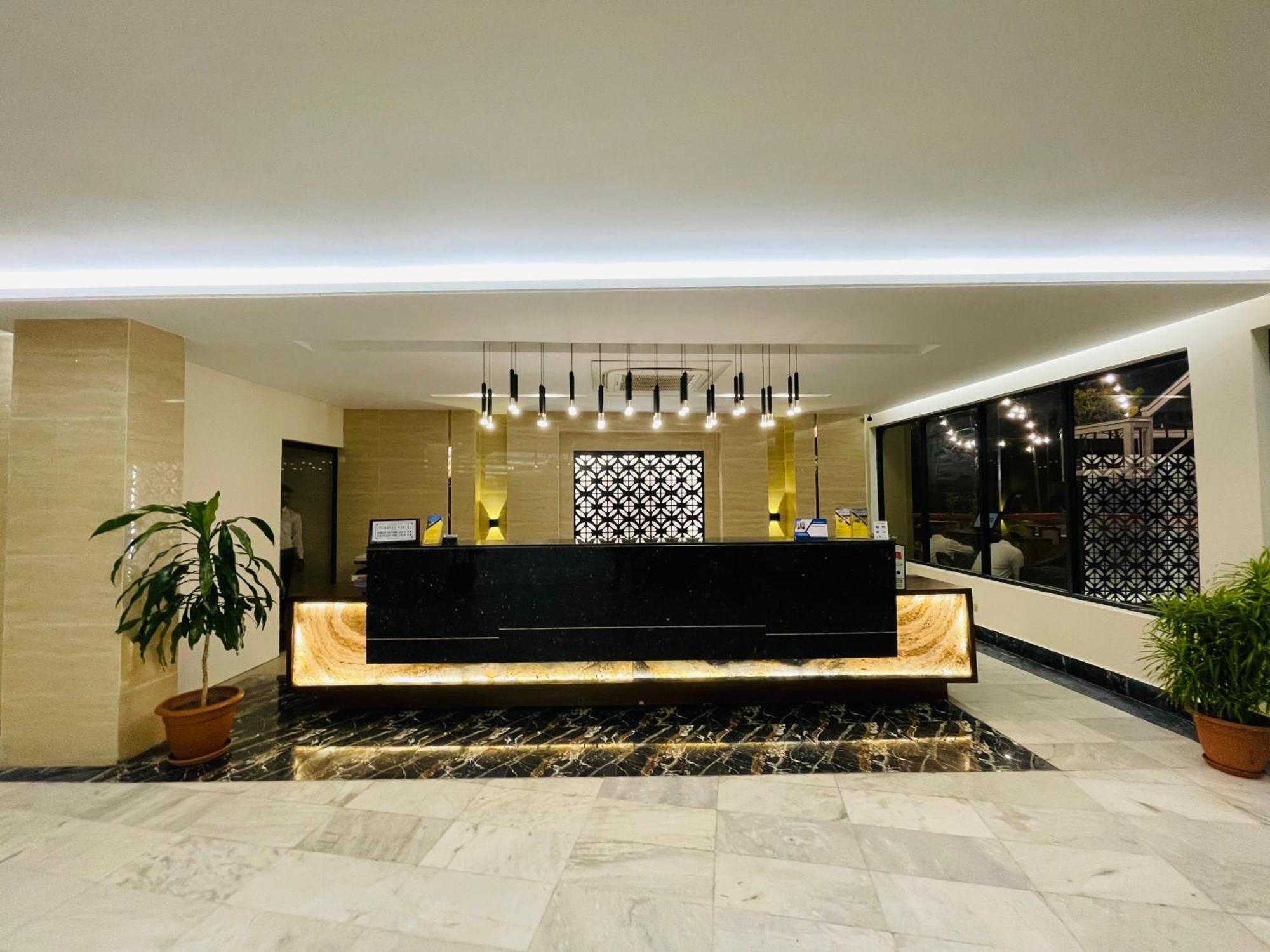 Hotel Kollol By J&Z Group コックスバザール エクステリア 写真